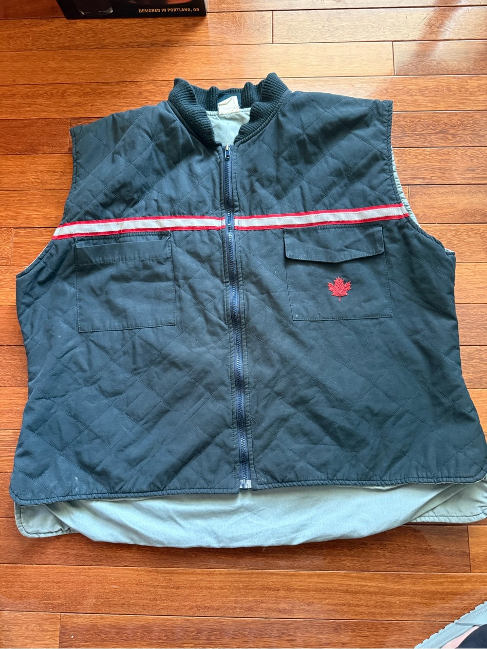 Men's Air Canada Vest with Red Stripe - size: XL